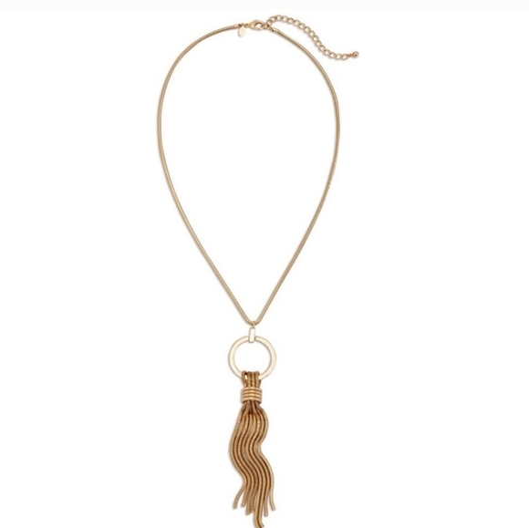 CHICO’S Gabby Pendant Necklace Gold Looped Long Snakechain Tassel. - Picture 3 of 4
